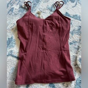Lululemon burgundy tank